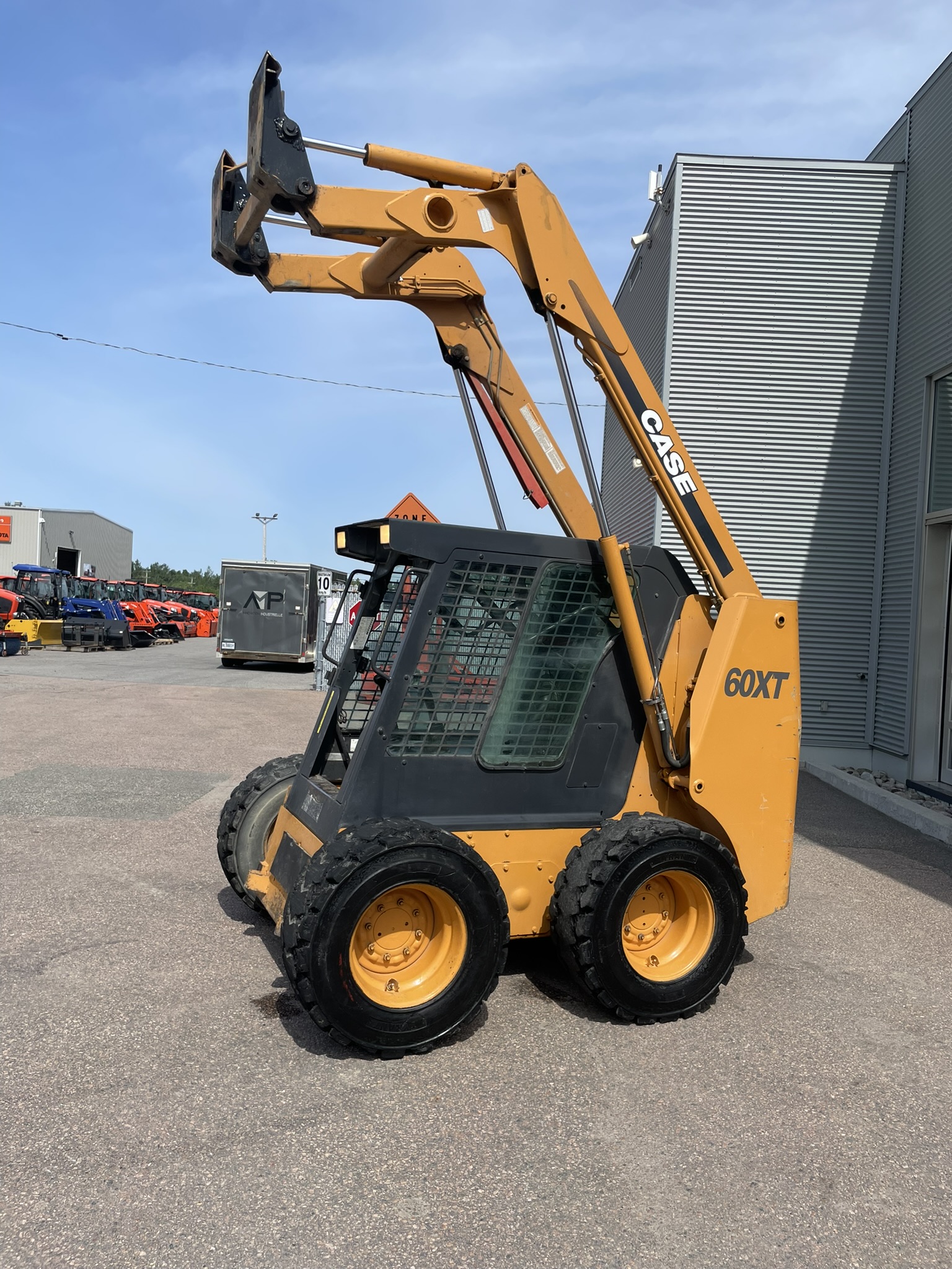 Case 60 XT (2004)