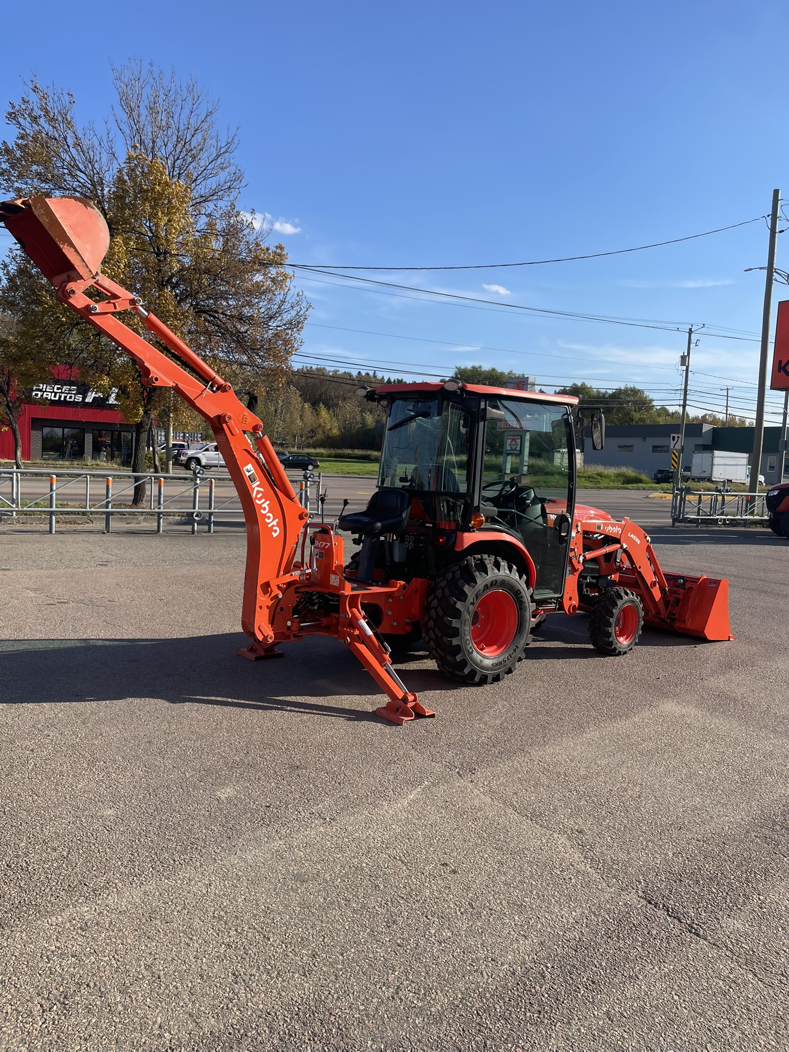 Kubota LX3310HSDCC (2021)
